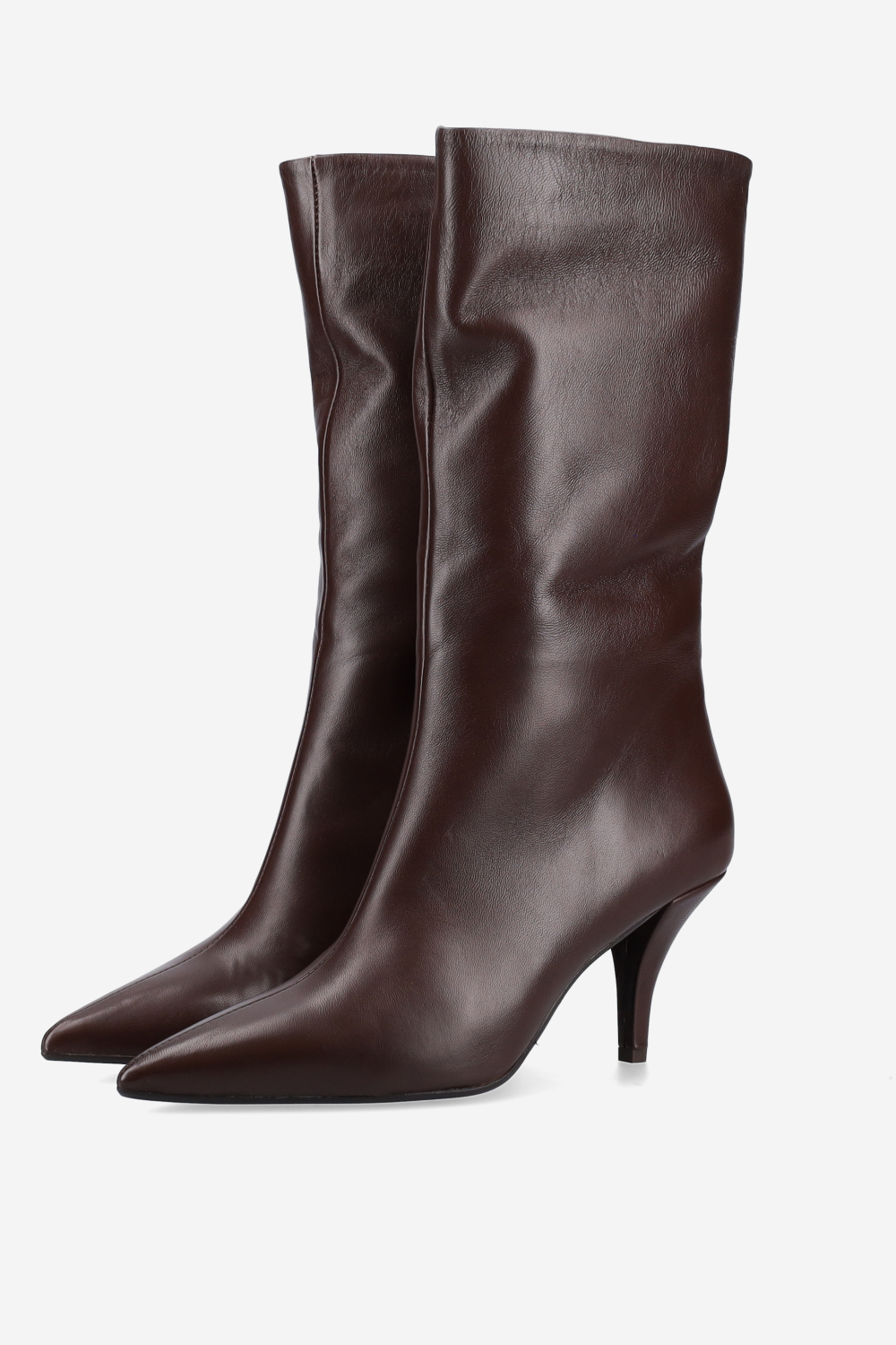 Pointed-toe leather boots