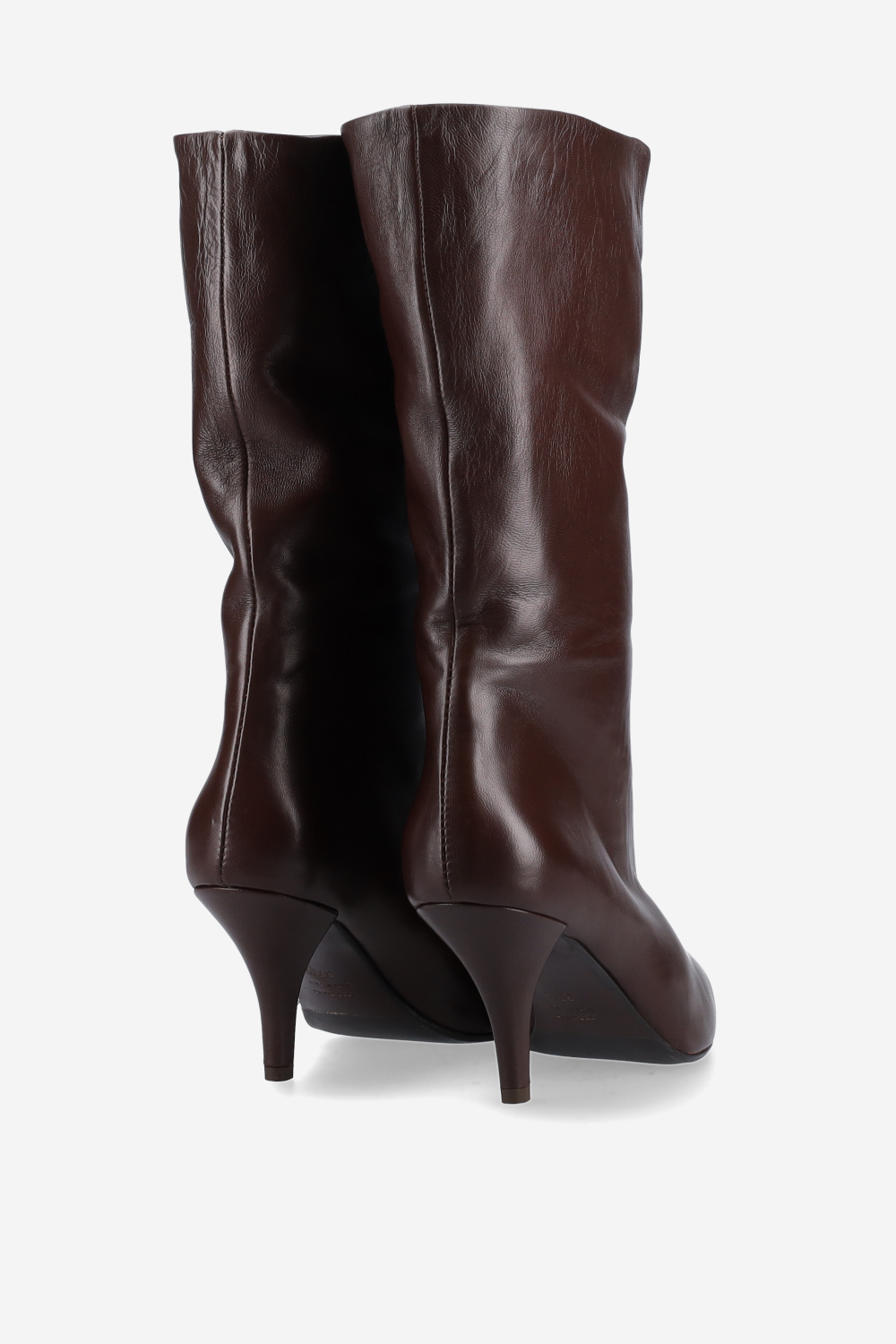 Pointed-toe leather boots