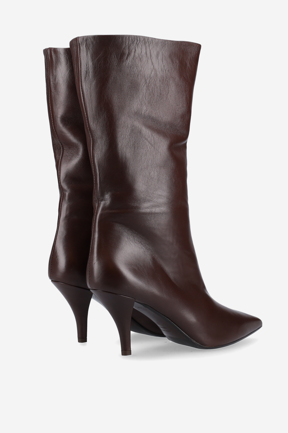 Pointed-toe leather boots