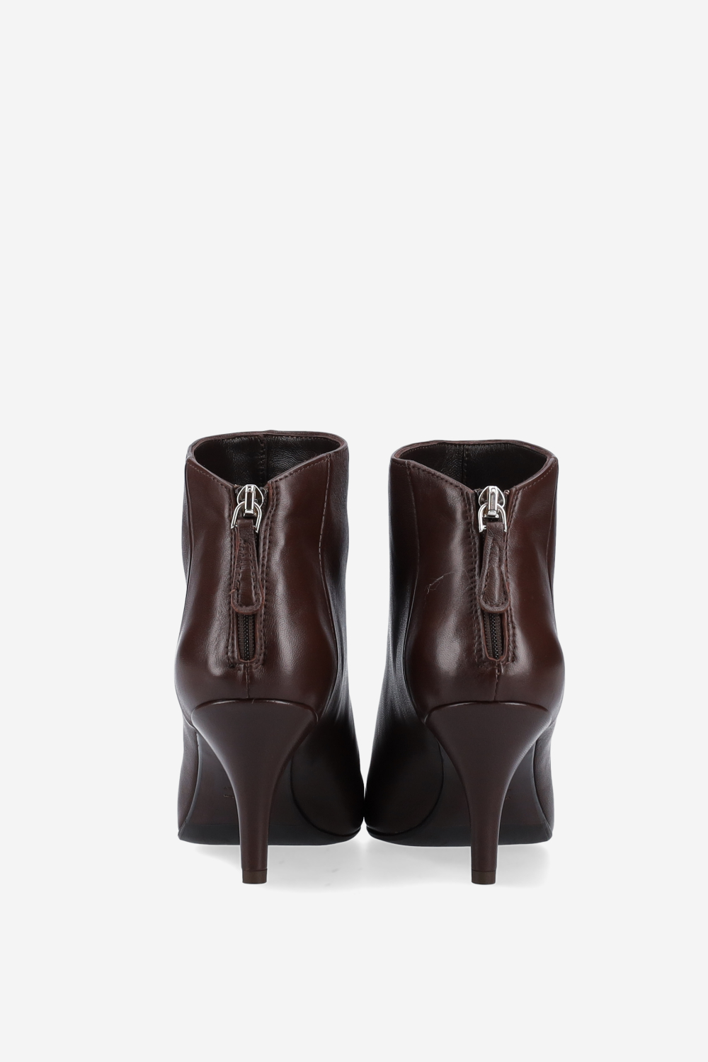 Pointed-toe leather ankle boots