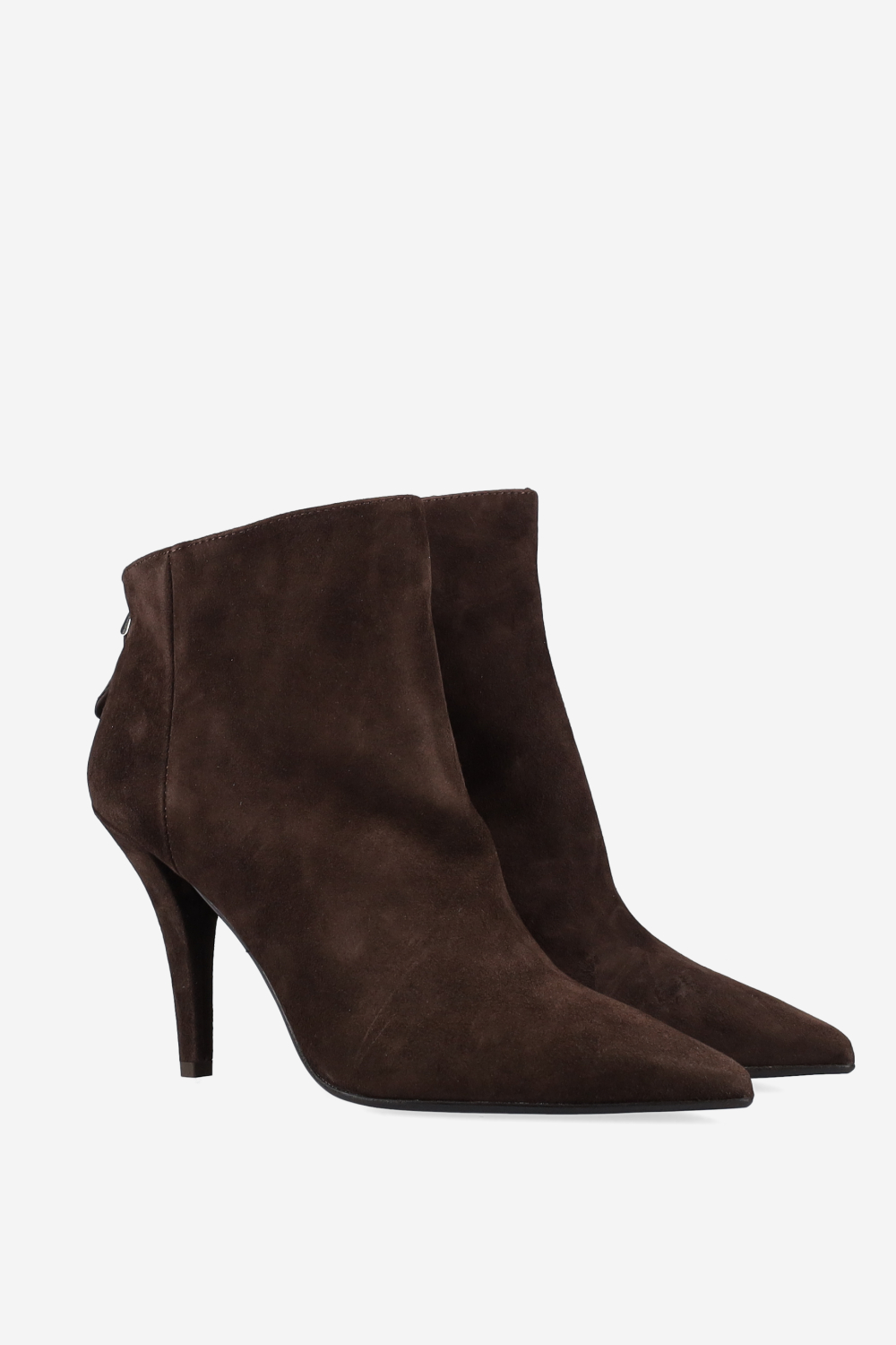 Pointed-toe suede ankle boots
