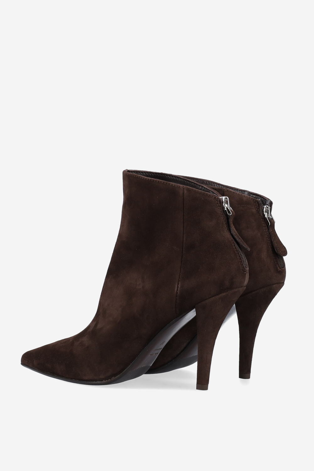 Pointed-toe suede ankle boots