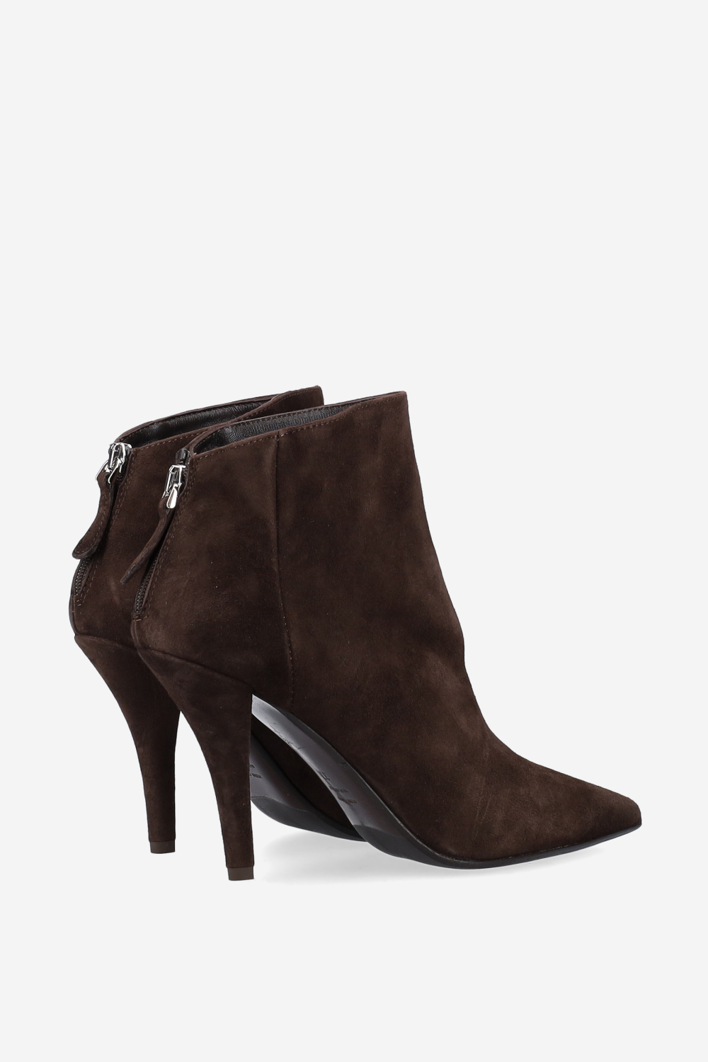 Pointed-toe suede ankle boots