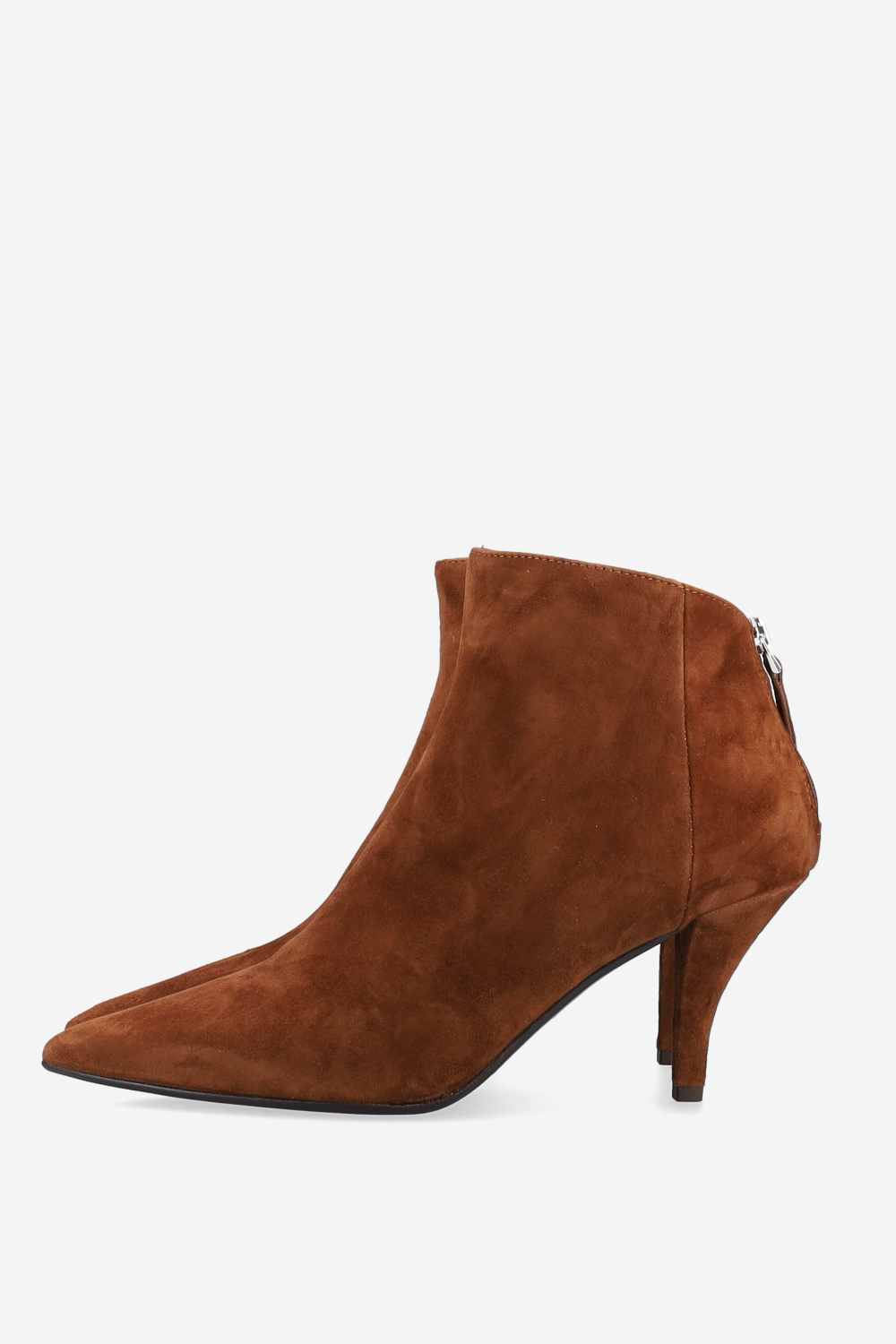 Pointed-toe suede ankle boots
