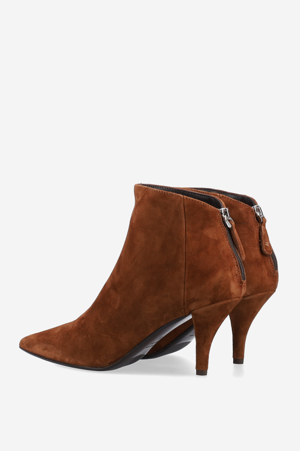 Pointed-toe suede ankle boots