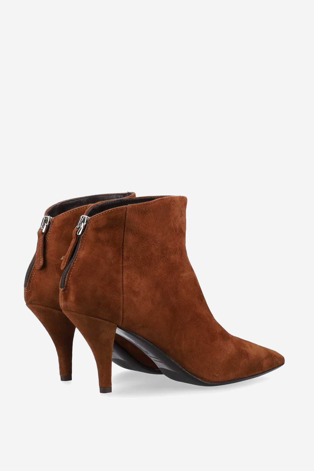 Pointed-toe suede ankle boots