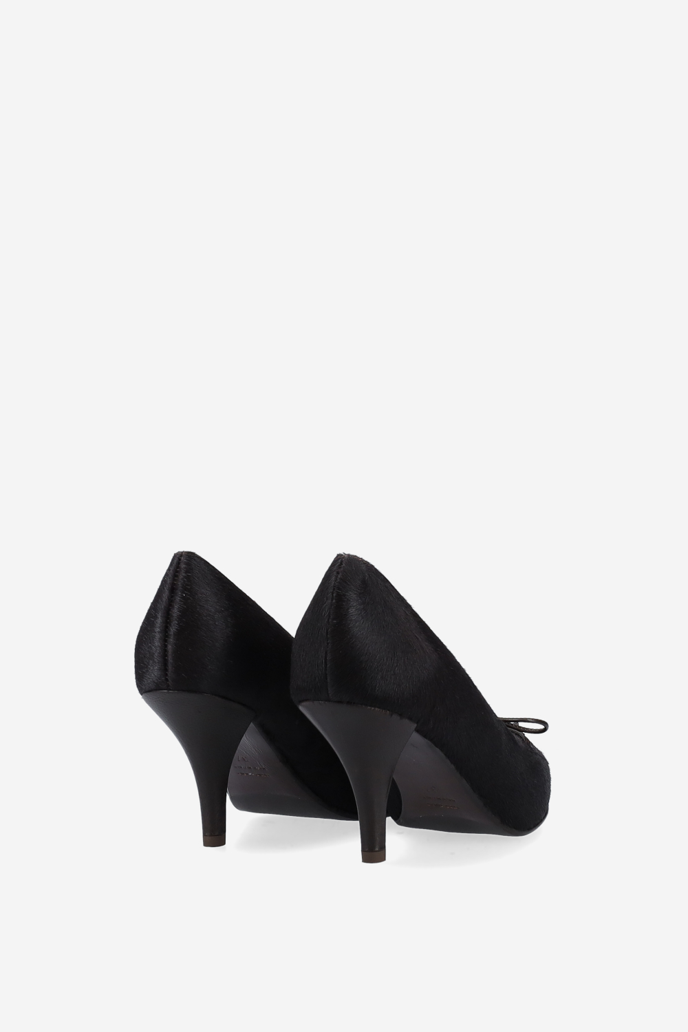 Lace-up pony hair pumps