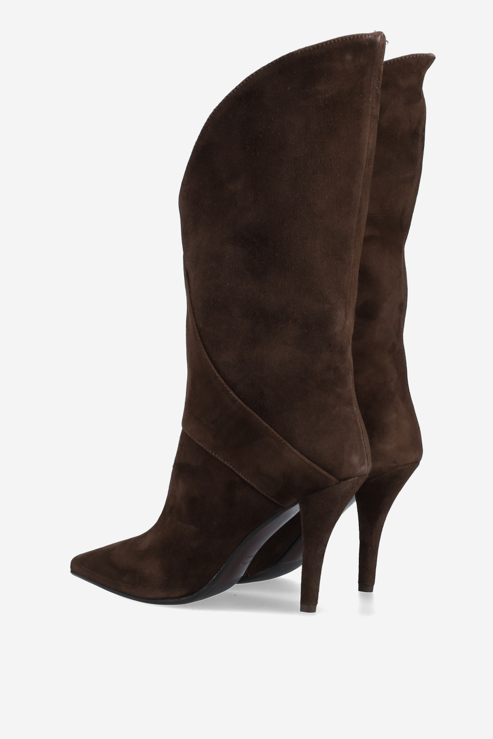 Pointed-toe suede boots