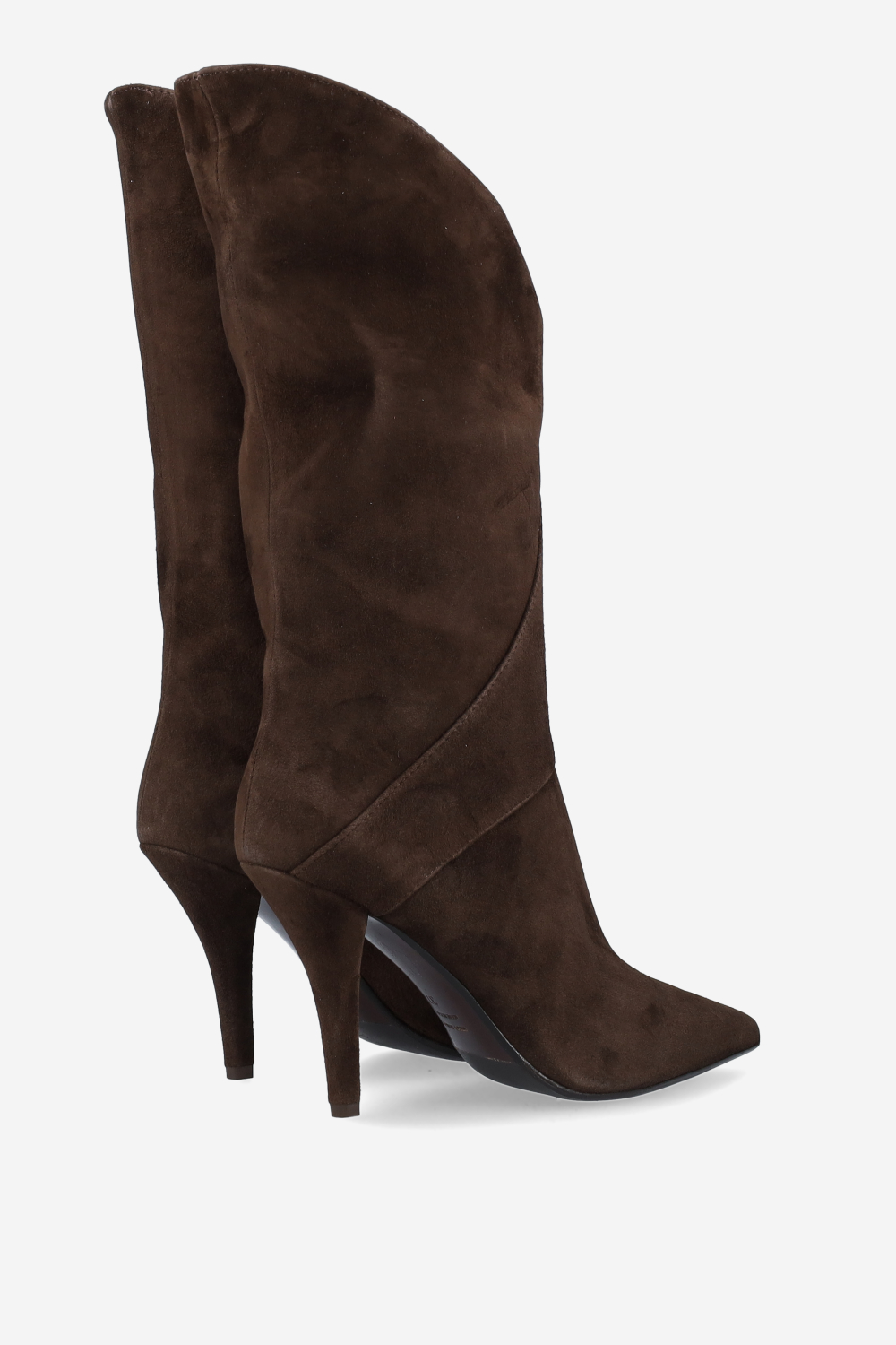 Pointed-toe suede boots