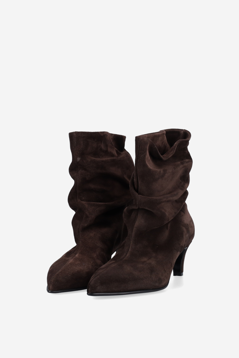 Pointed-toe suede ankle boots