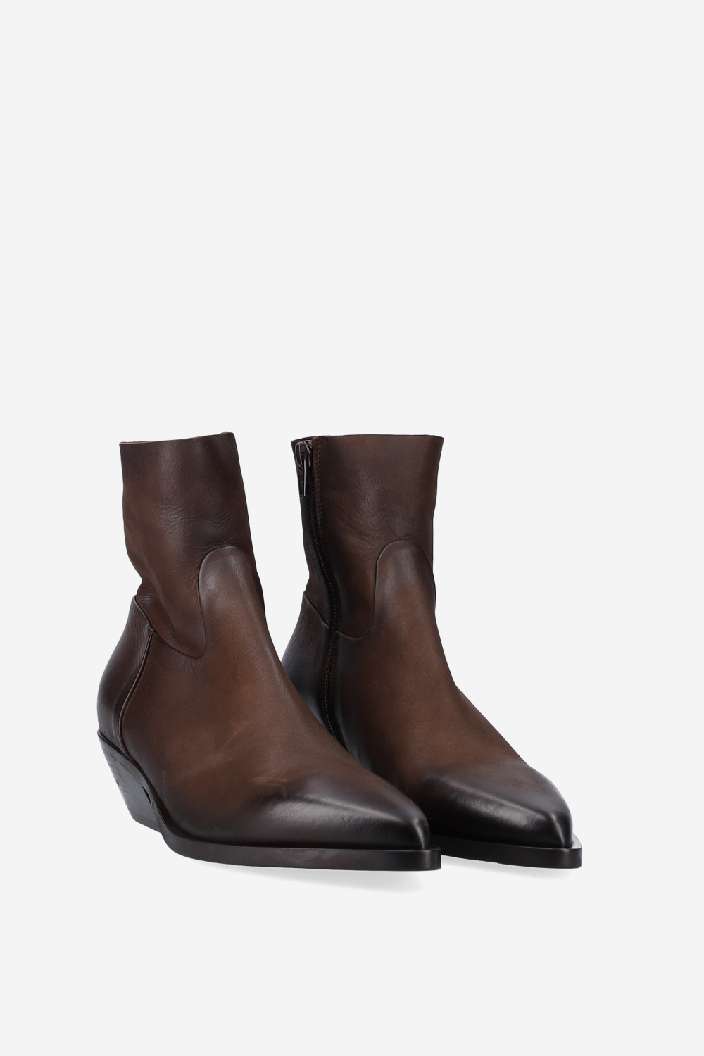 Pointed-toe leather ankle boots