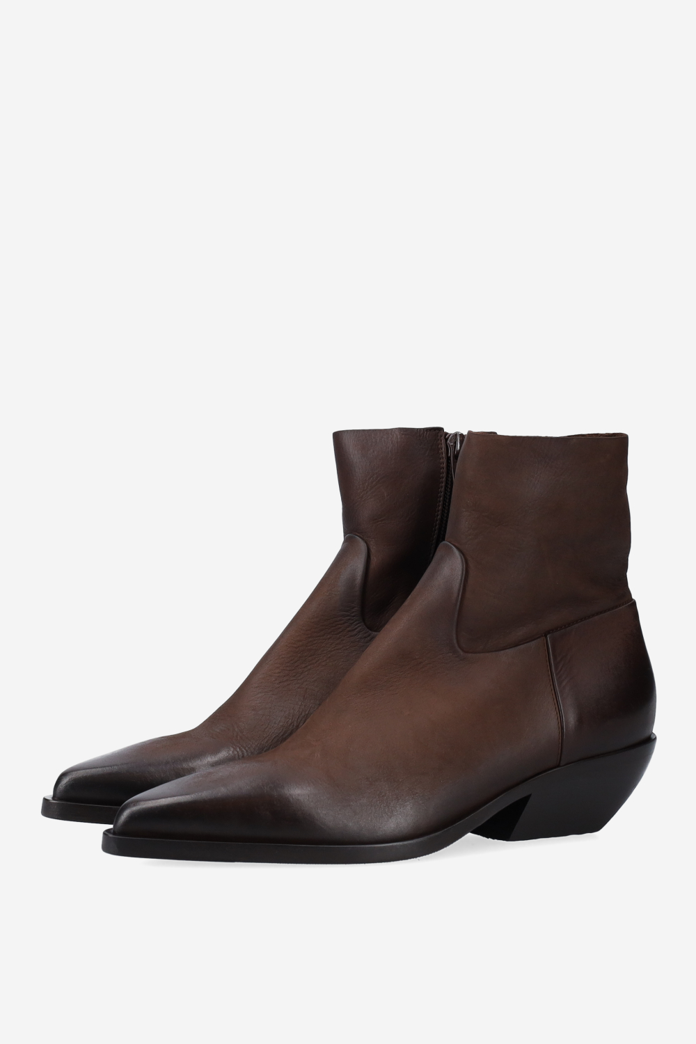 Pointed-toe leather ankle boots