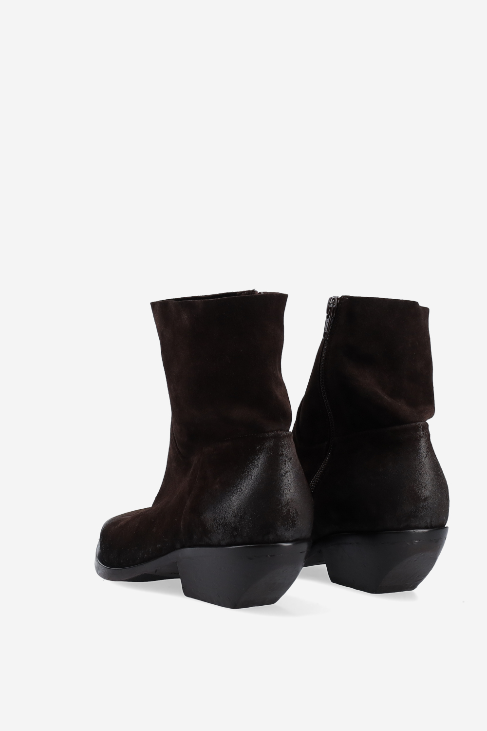 Pointed-toe suede ankle boots