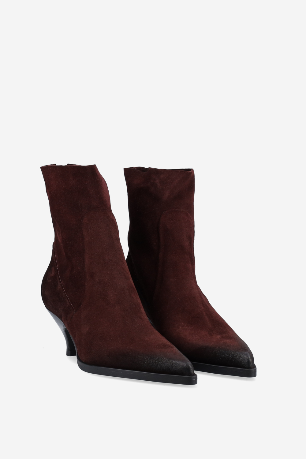 Pointed-toe suede ankle boots
