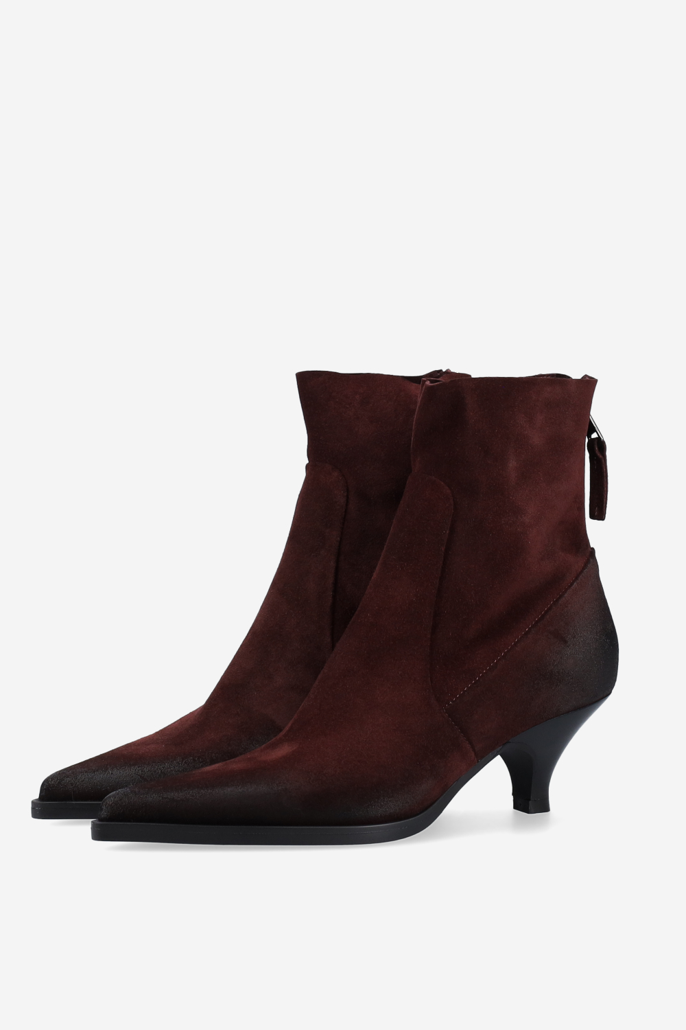 Pointed-toe suede ankle boots