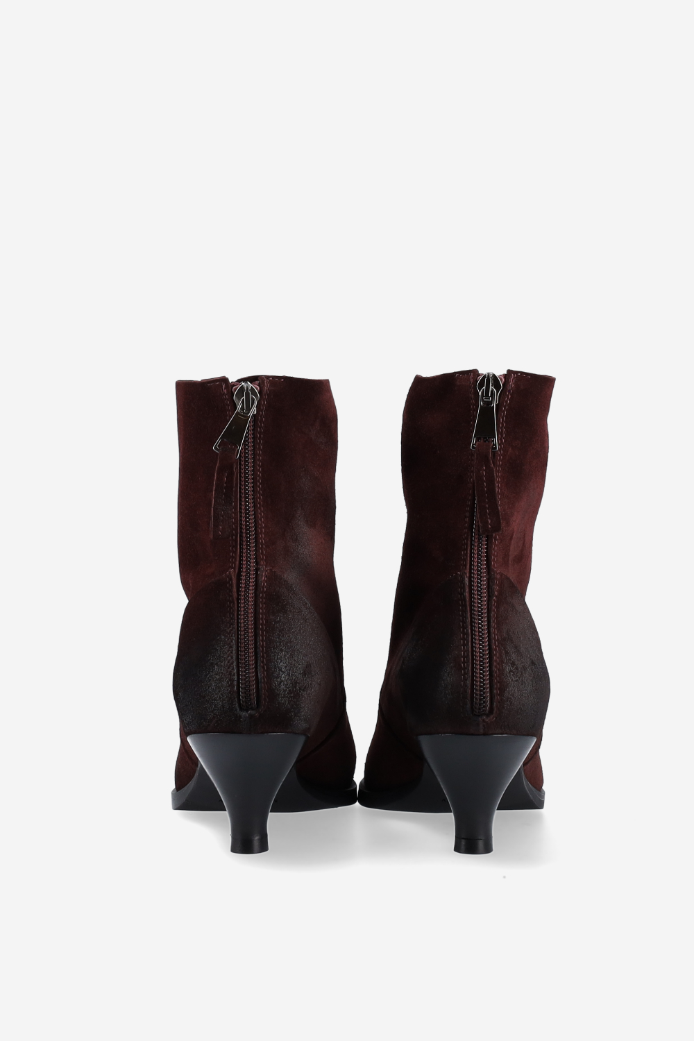Pointed-toe suede ankle boots