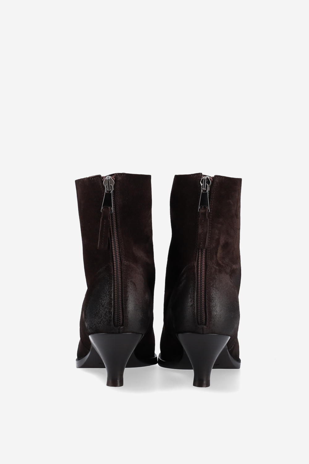 Pointed-toe suede ankle boots
