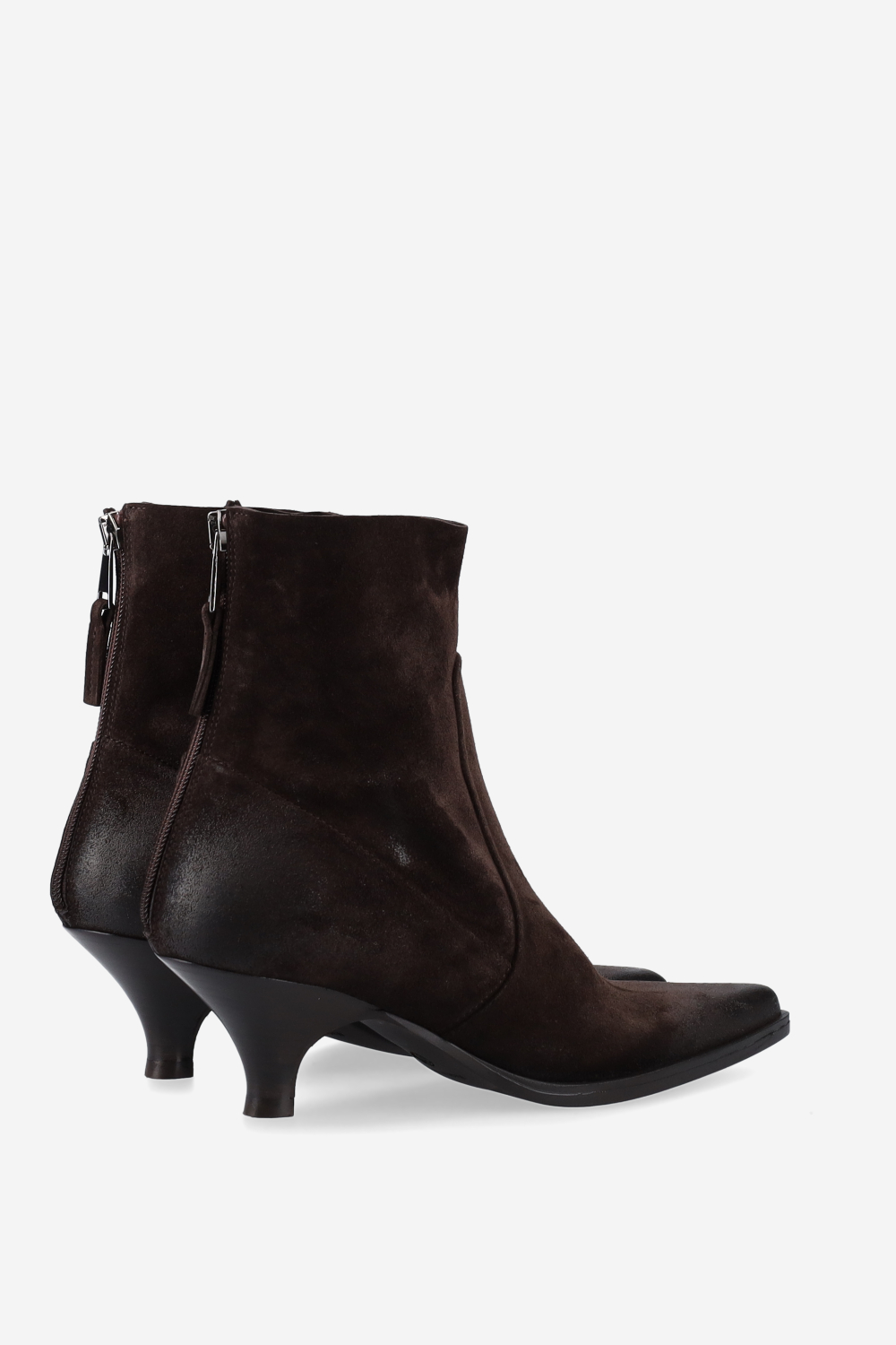 Pointed-toe suede ankle boots