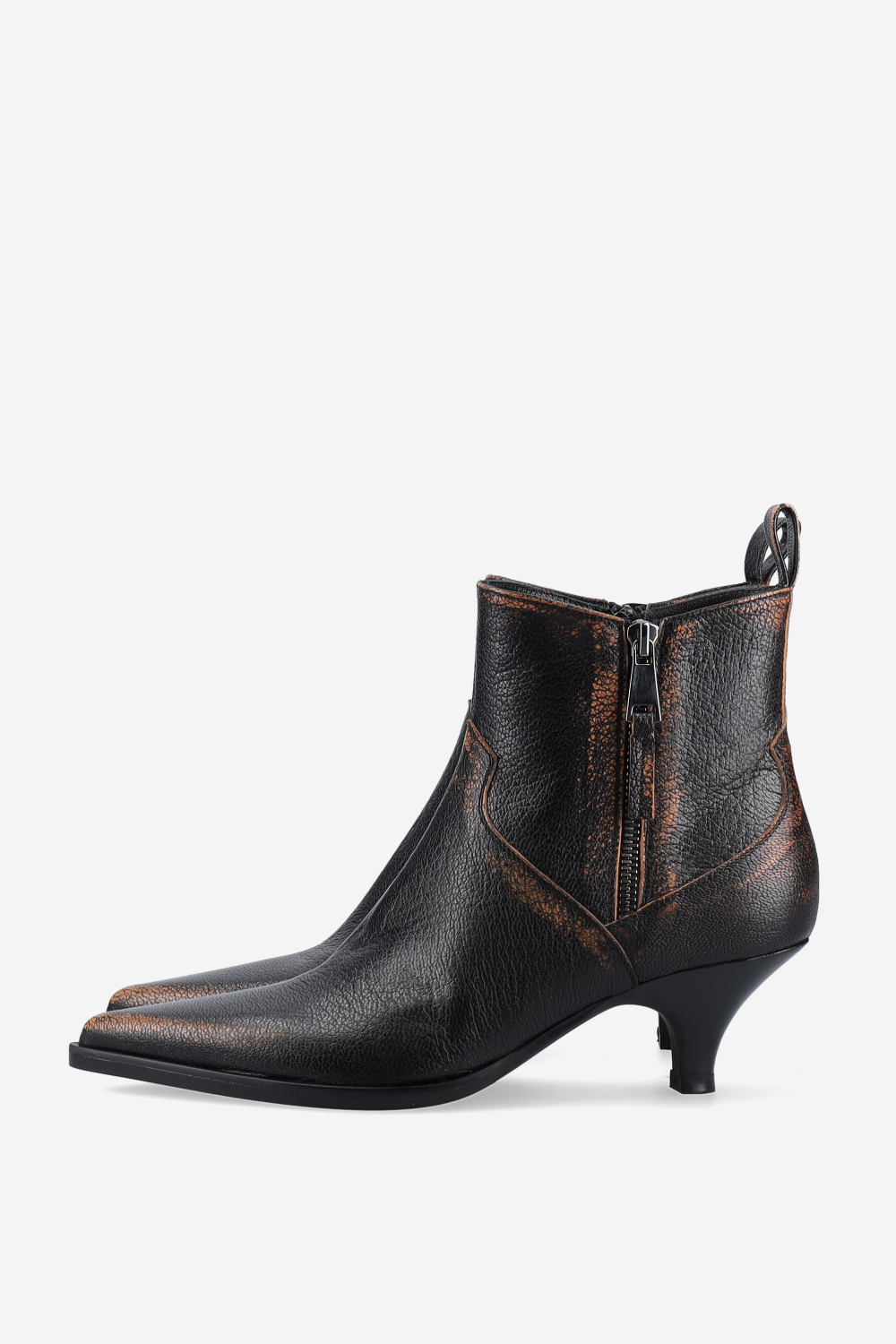 Vintage pointed-toe leather boots
