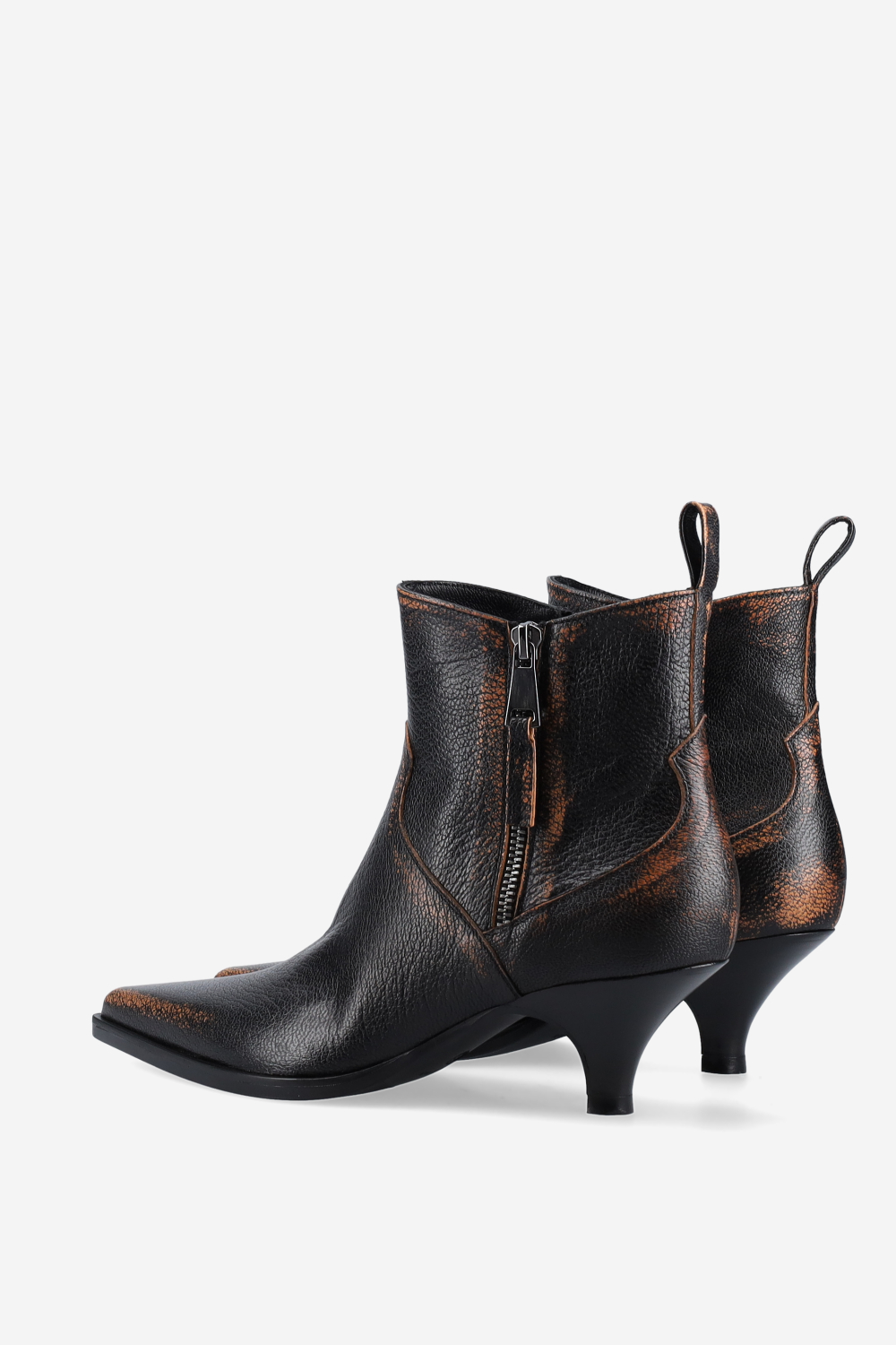 Vintage pointed-toe leather boots