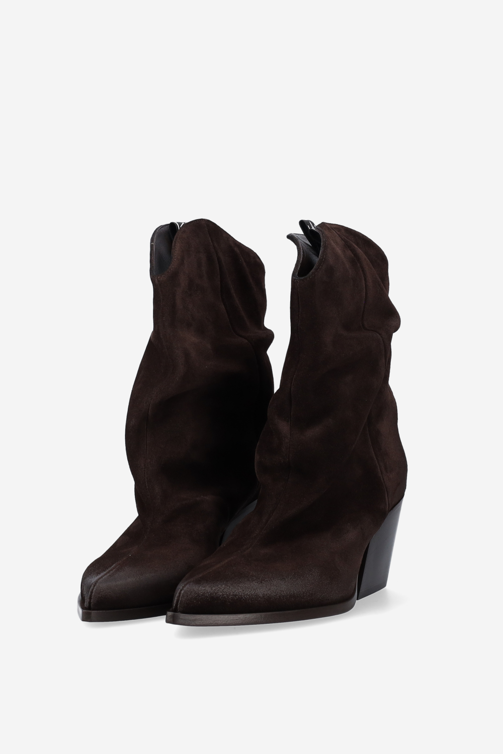 Pointed-toe suede ankle boots