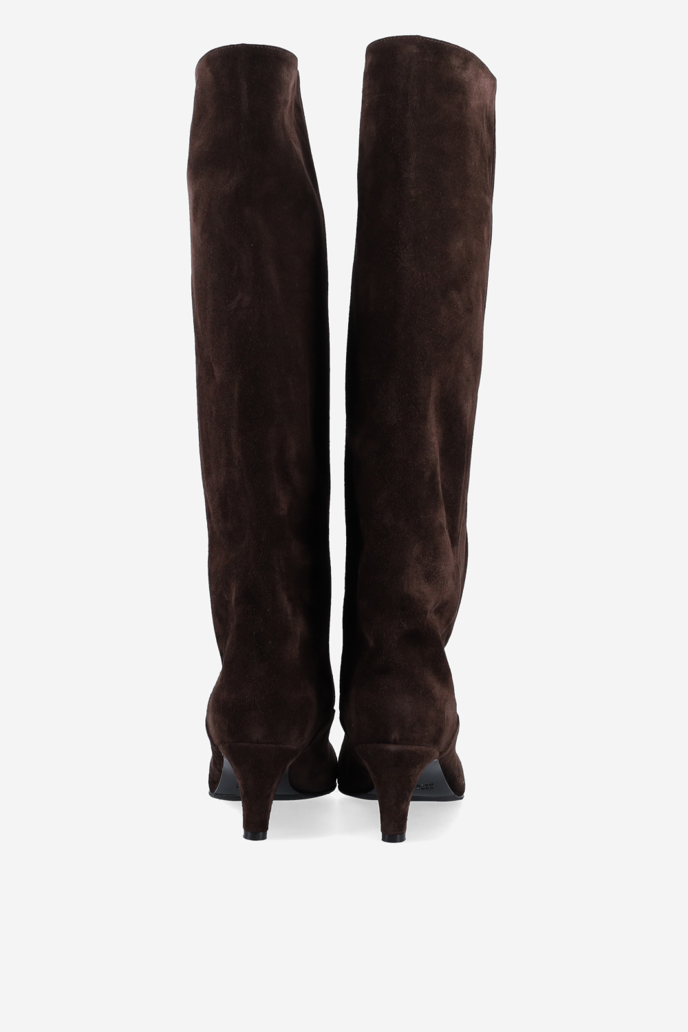 Pointed-toe suede boots