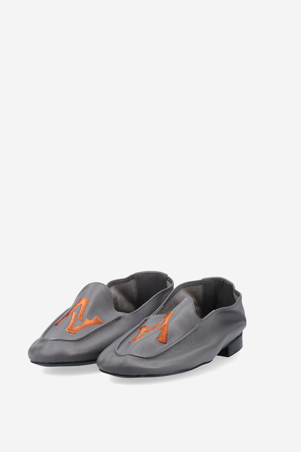 Logo embroidered leather loafers