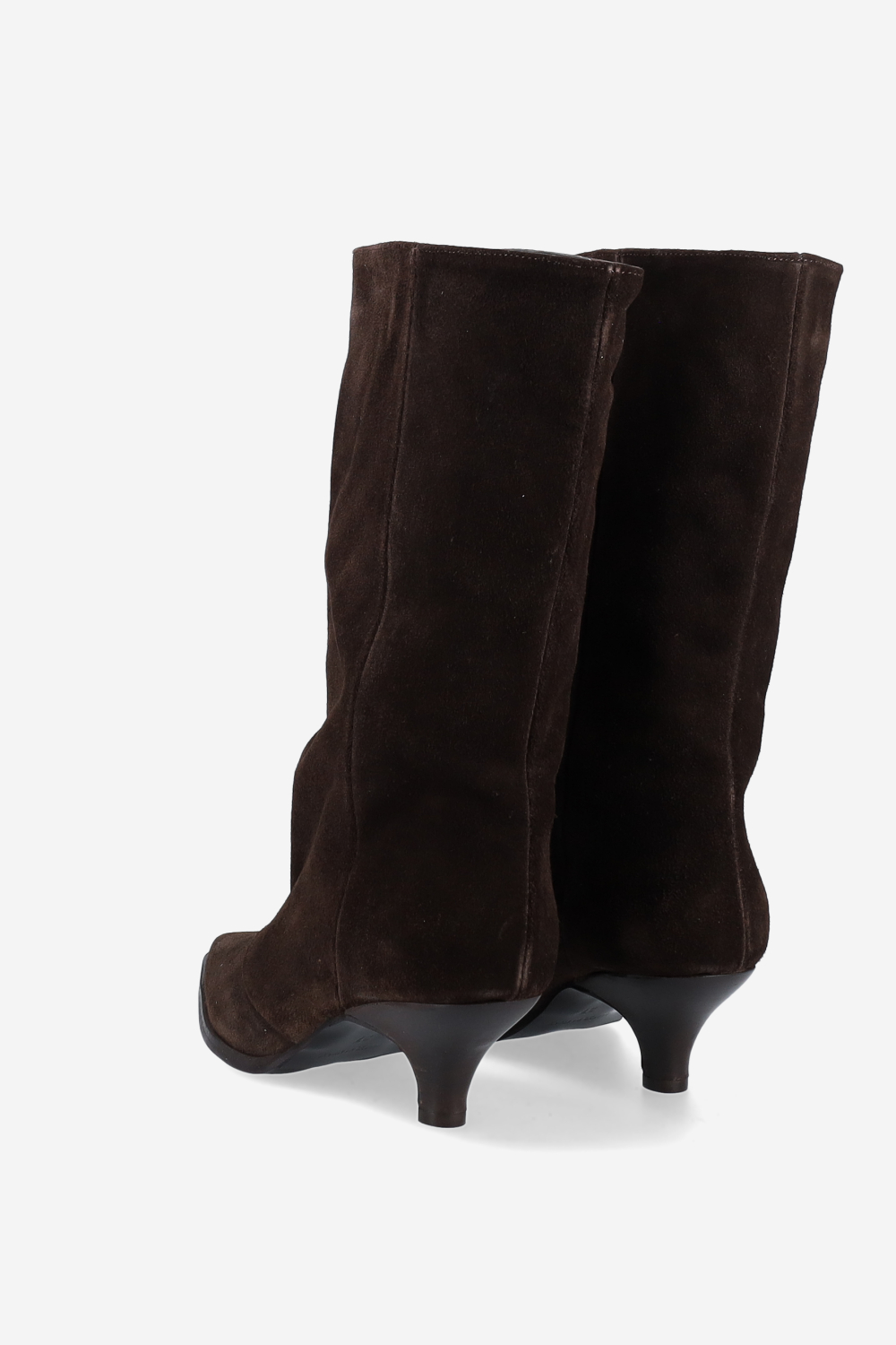 Pointed-toe suede boots