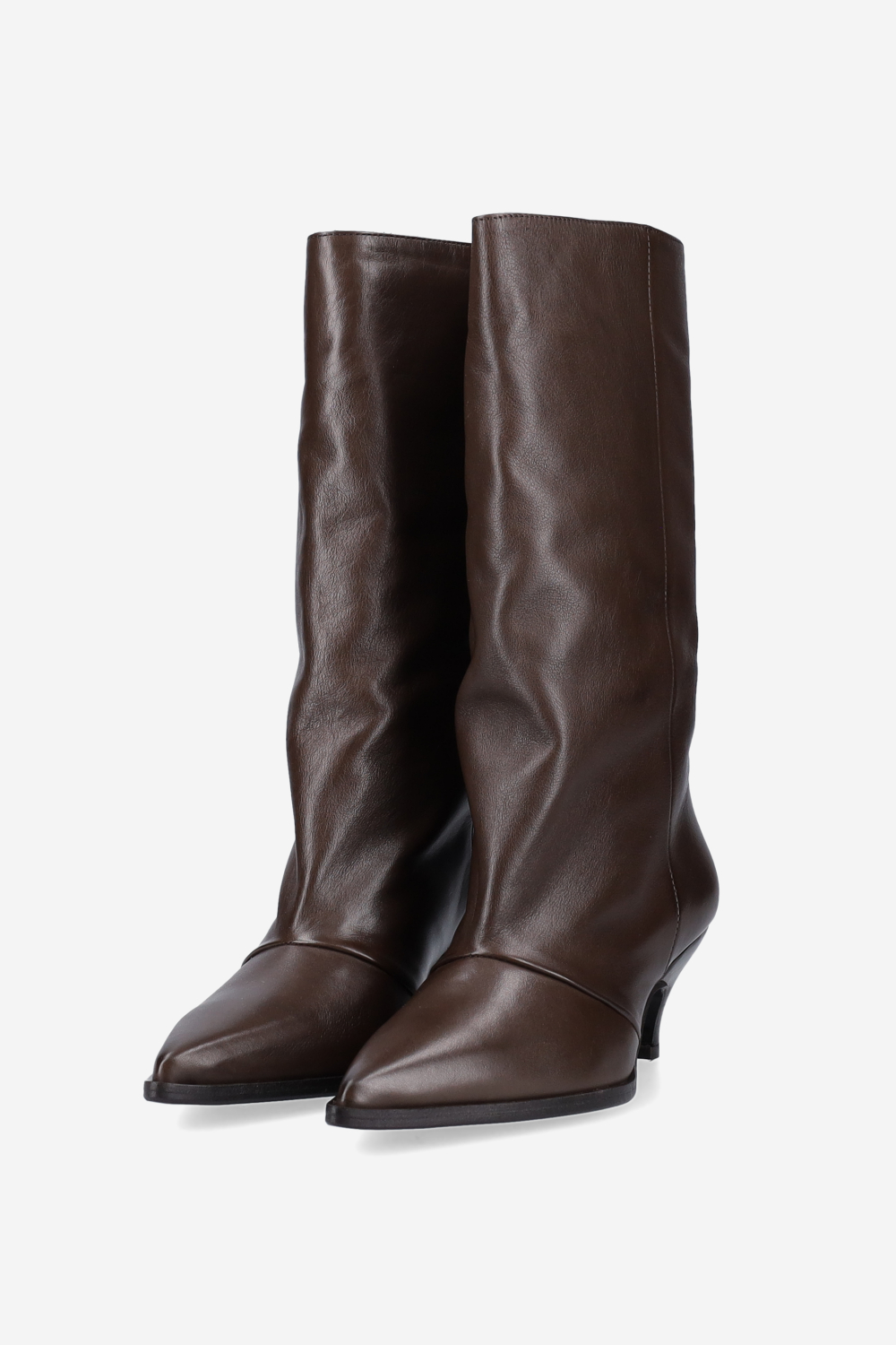 Pointed-toe leather boots