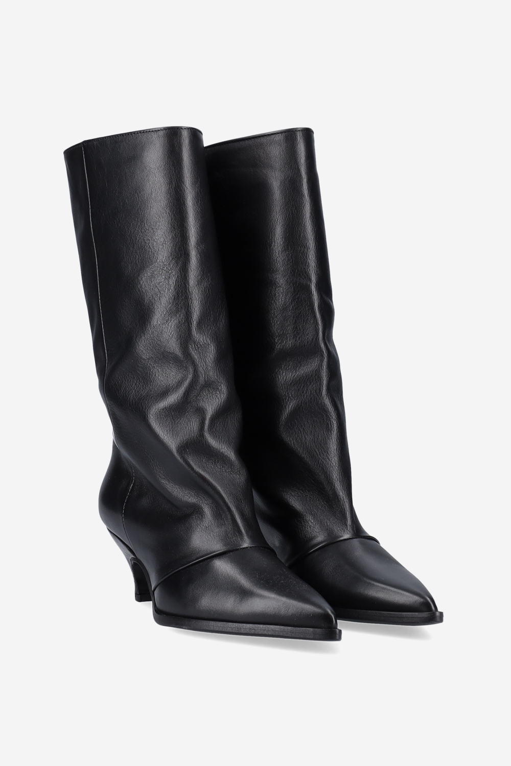 Pointed-toe leather boots