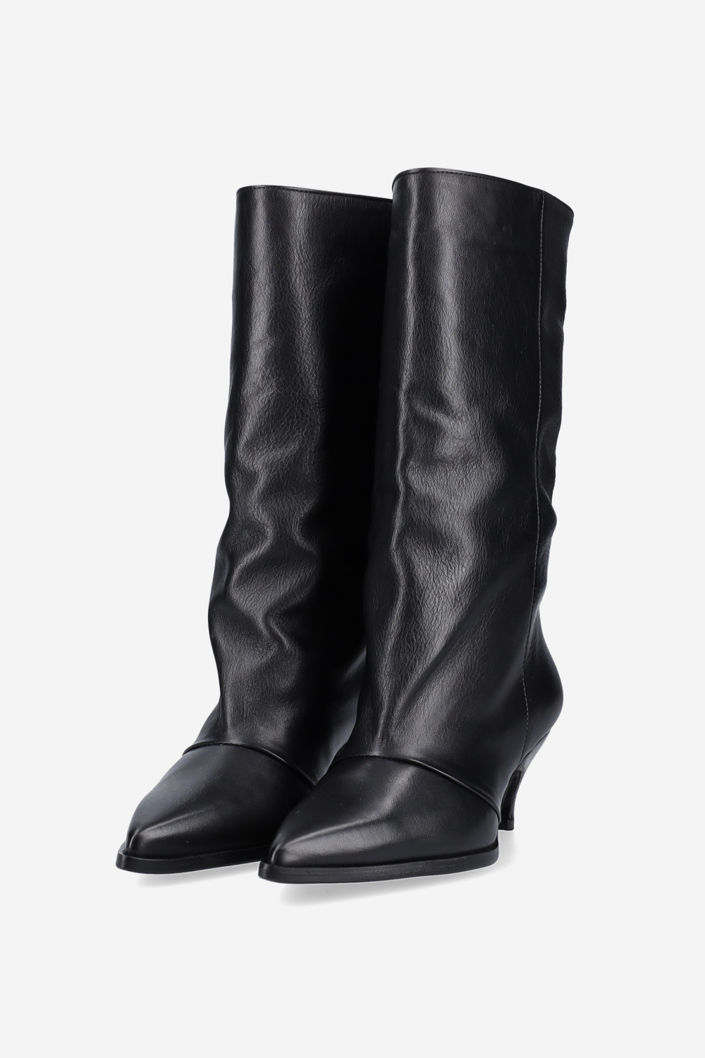 Pointed-toe leather boots