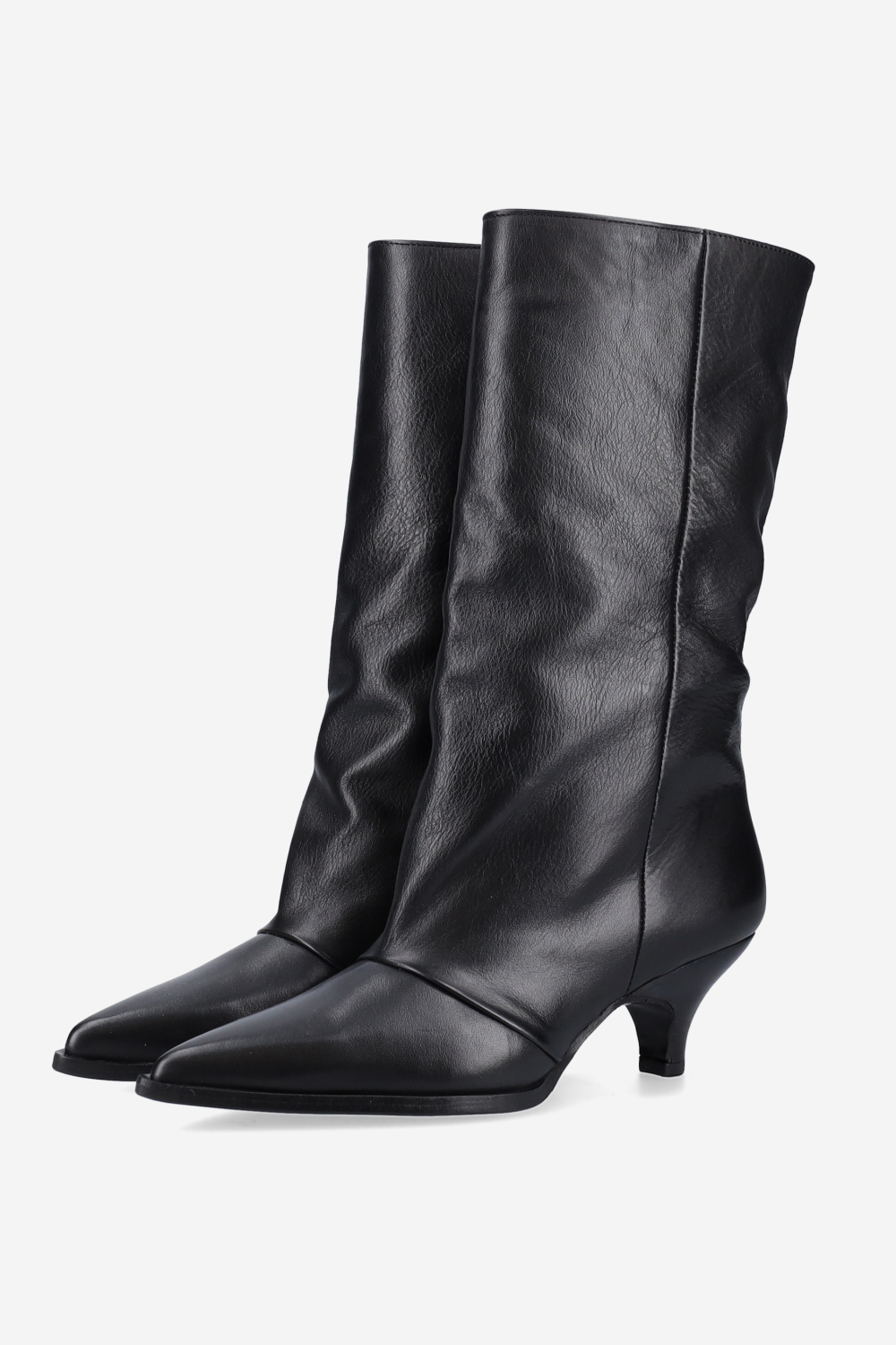 Pointed-toe leather boots
