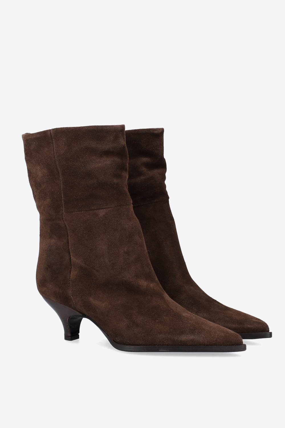 Pointed-toe suede ankle boots
