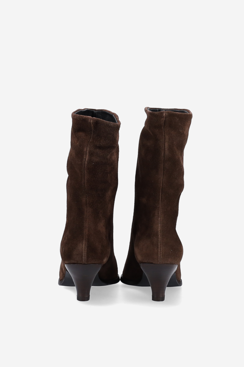 Pointed-toe suede ankle boots