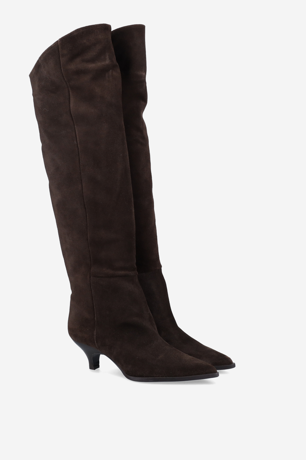 Pointed-toe suede boots