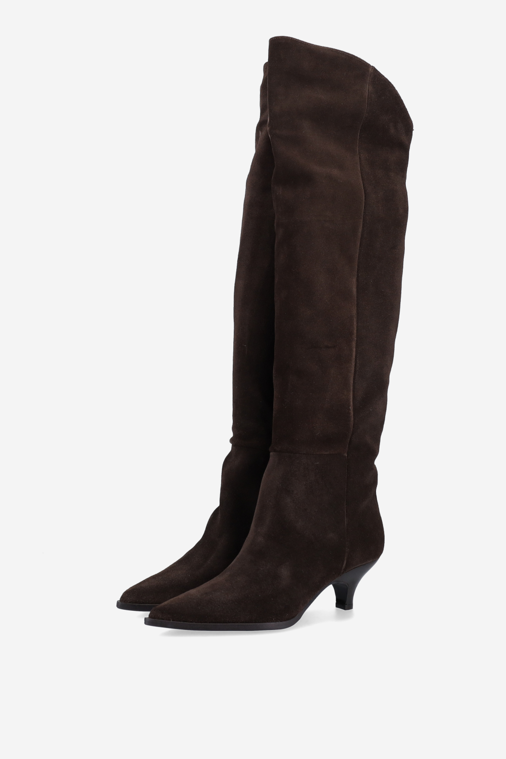 Pointed-toe suede boots