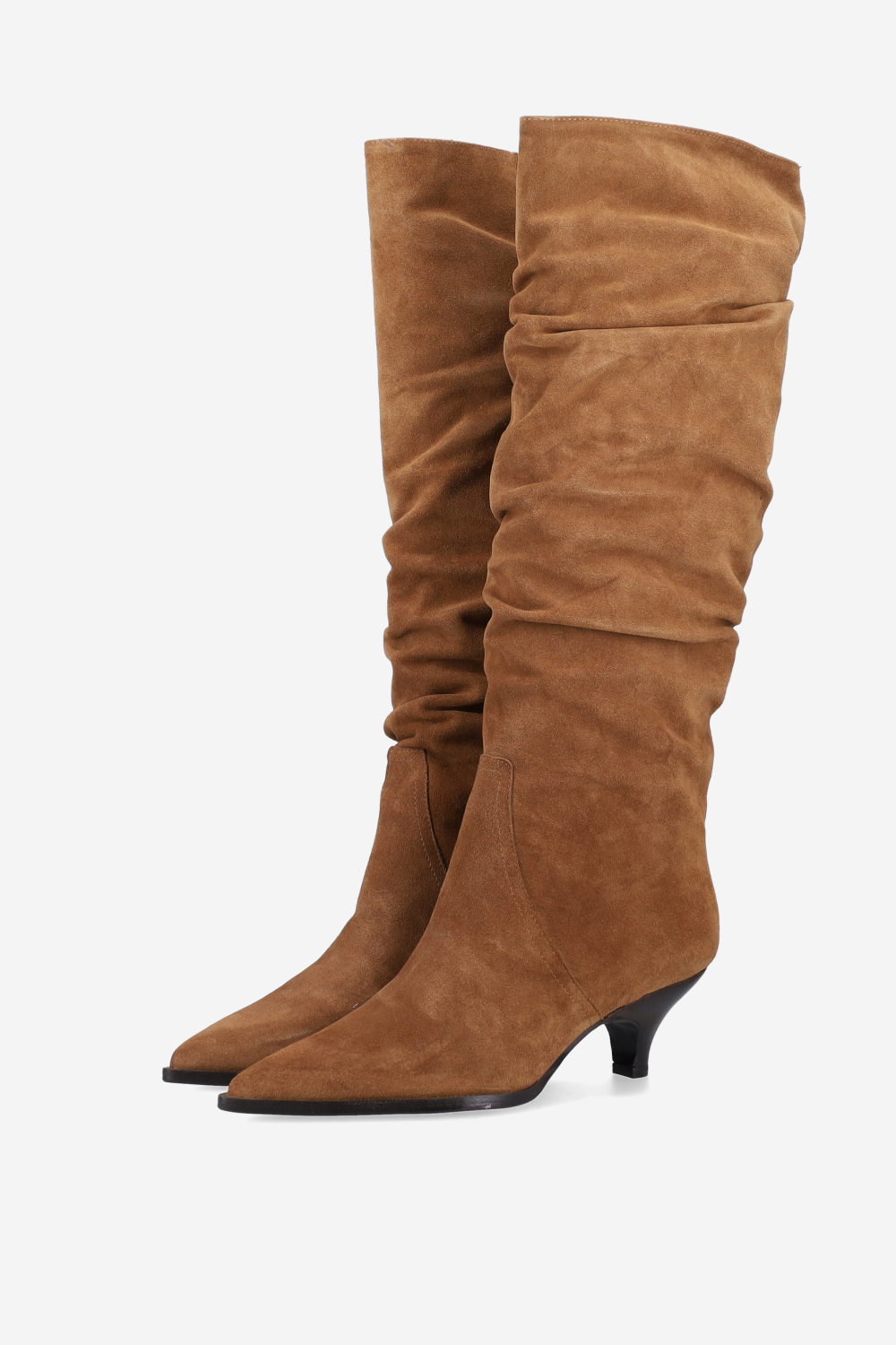 Pointed-toe draped suede boots