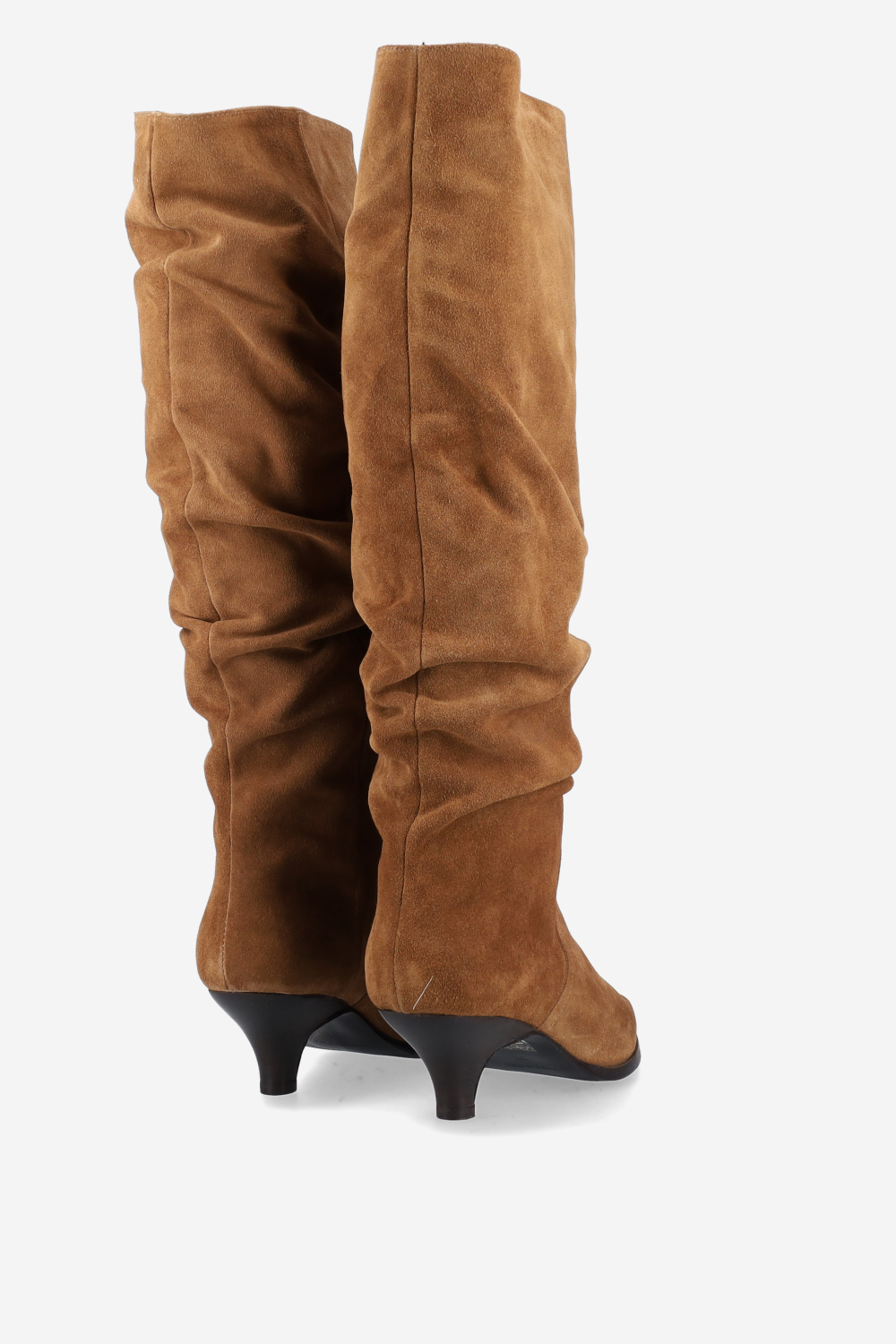 Pointed-toe draped suede boots