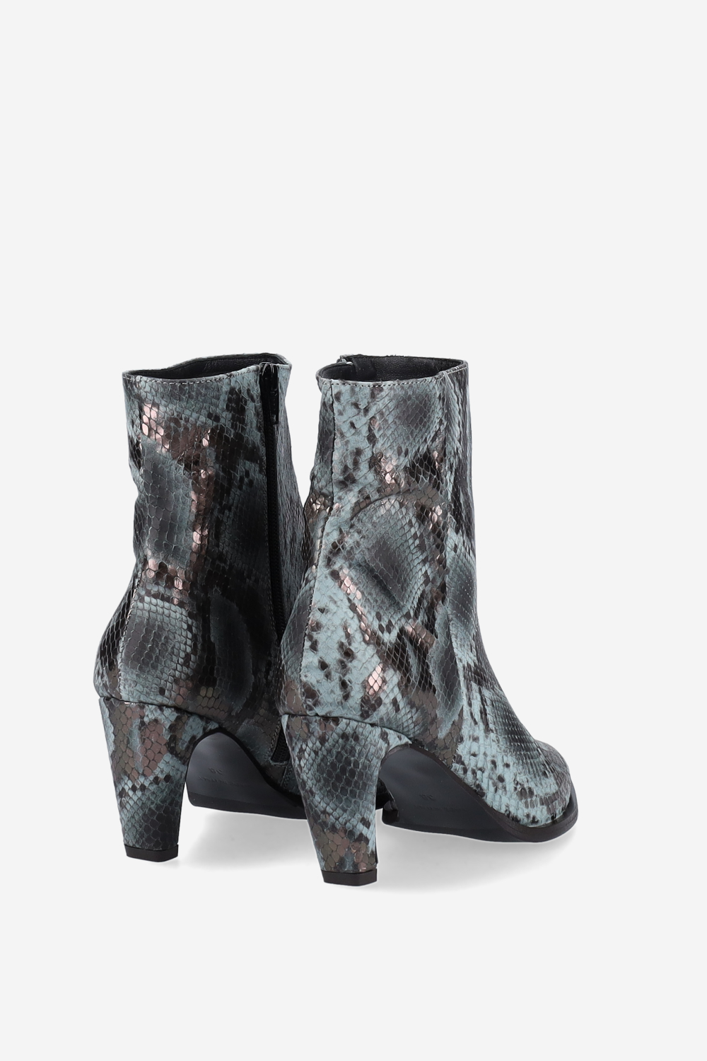 Zipped pitone leather ankle boots