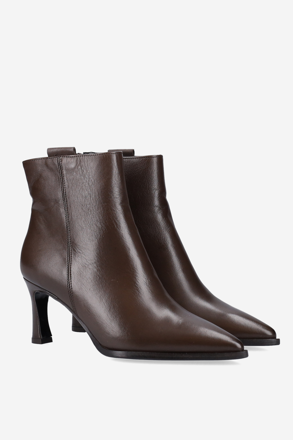 Zipped leather ankle boots