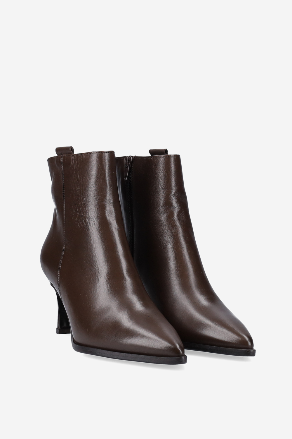 Zipped leather ankle boots