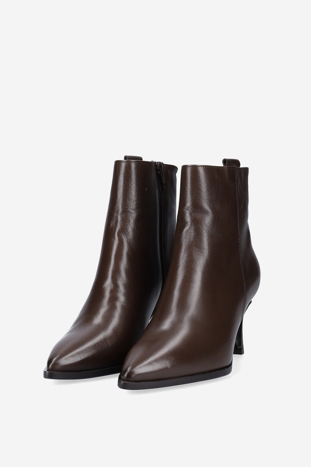 Zipped leather ankle boots
