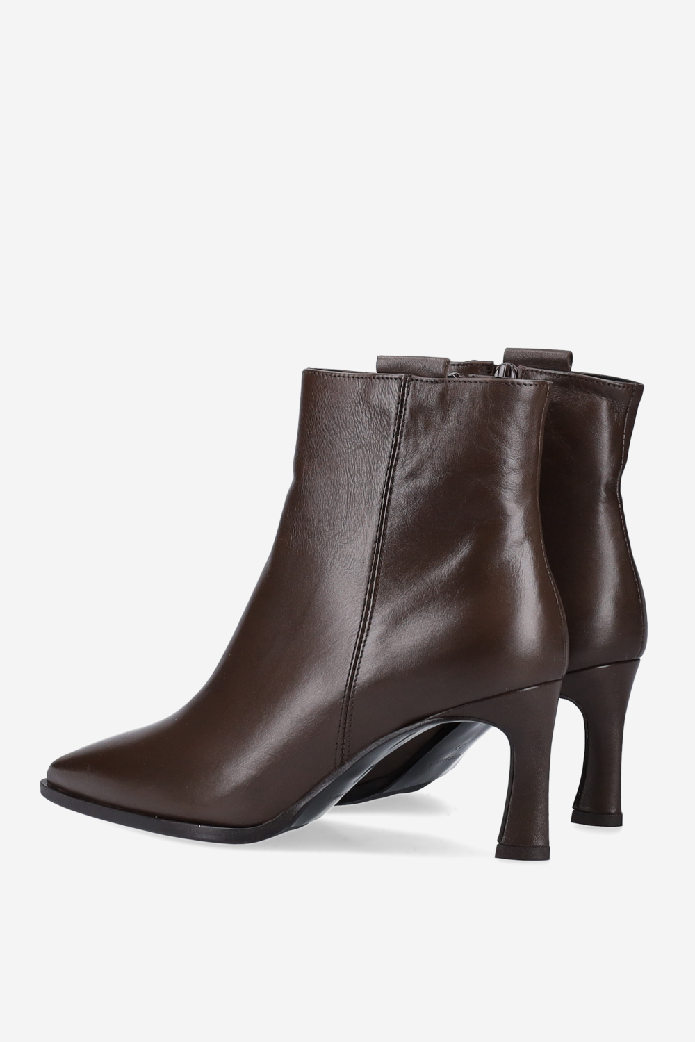 Zipped leather ankle boots