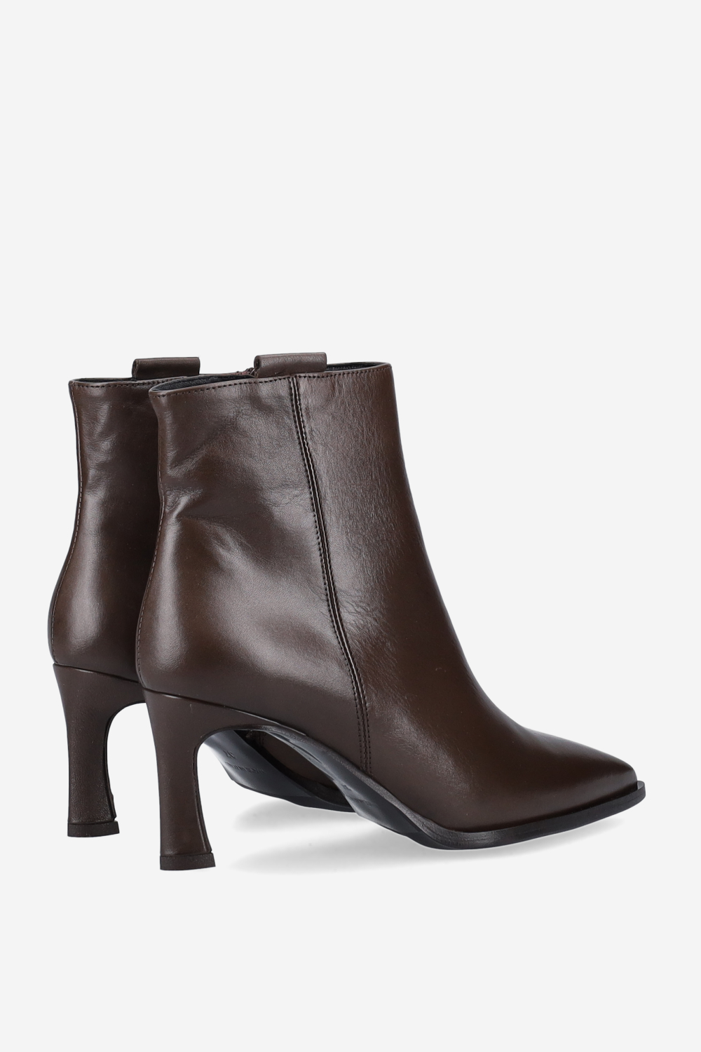 Zipped leather ankle boots