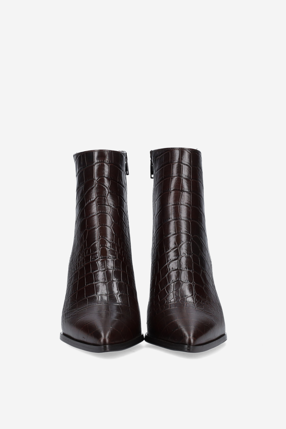 Zipped leather ankle boots