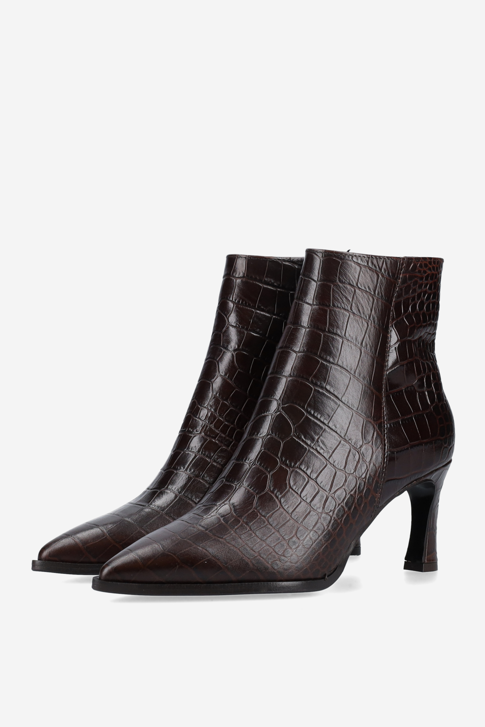 Zipped leather ankle boots