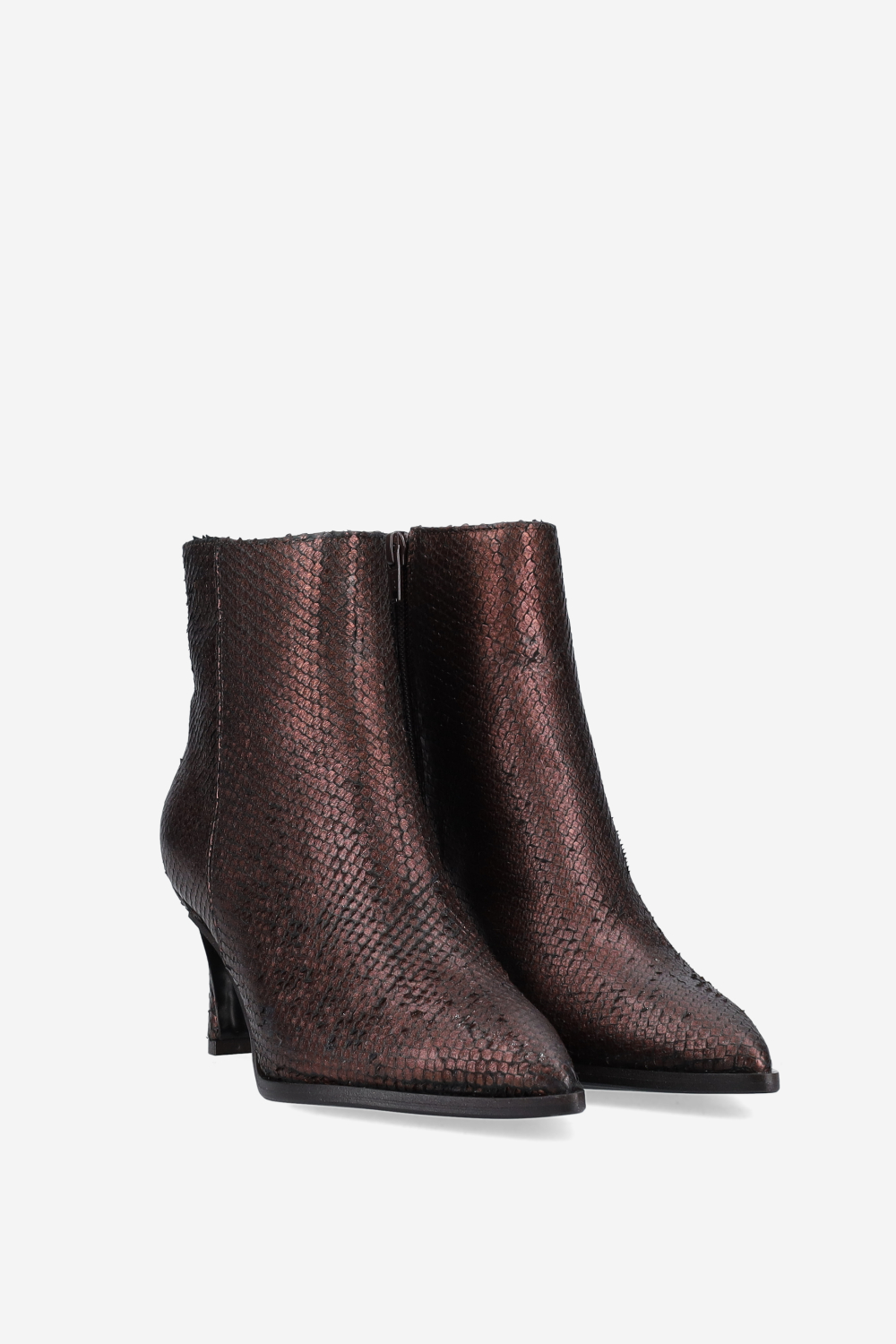 Zipped leather ankle boots