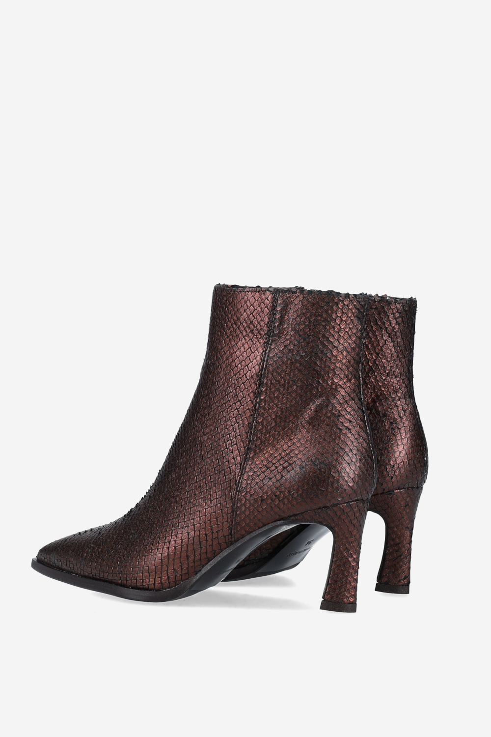 Zipped leather ankle boots