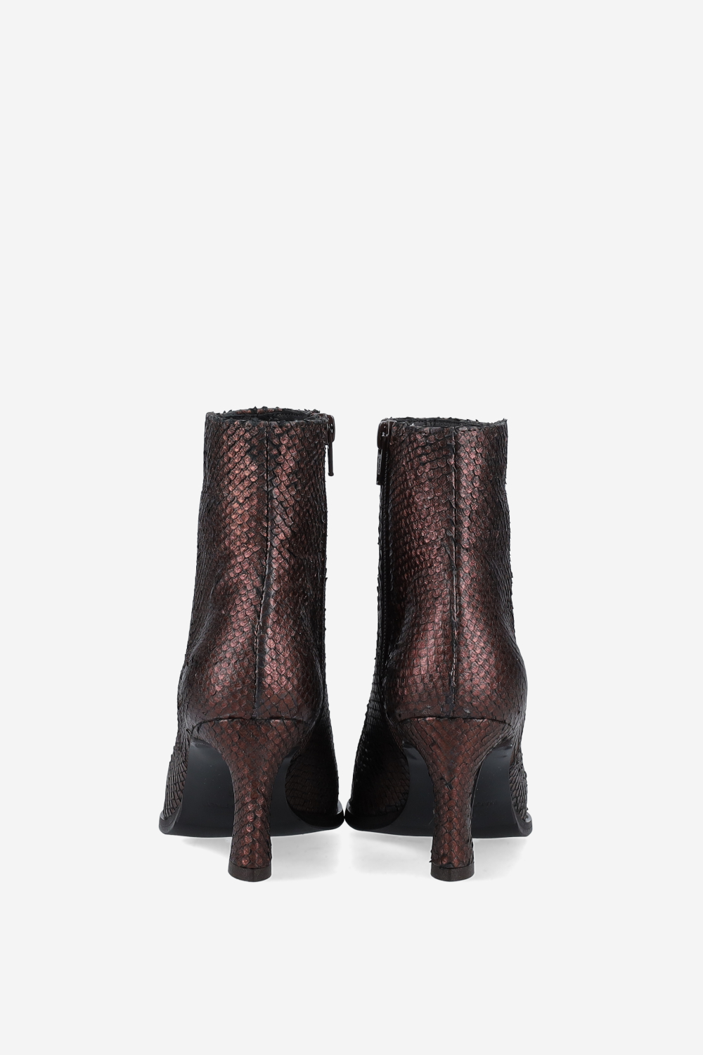 Zipped leather ankle boots