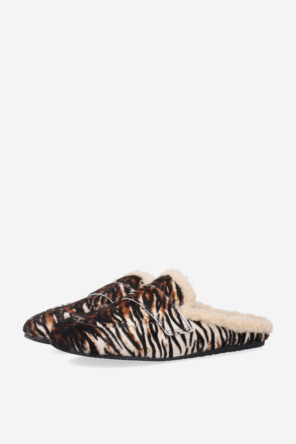Animal print hairy mules